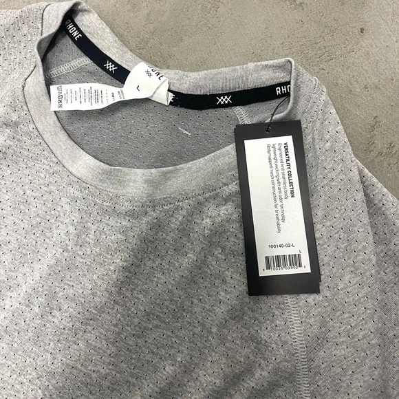 NWT Men’s RHONE Versatility Seamless Performance T-Shirt Gray Vapor Training Gym - Picture 6 of 8